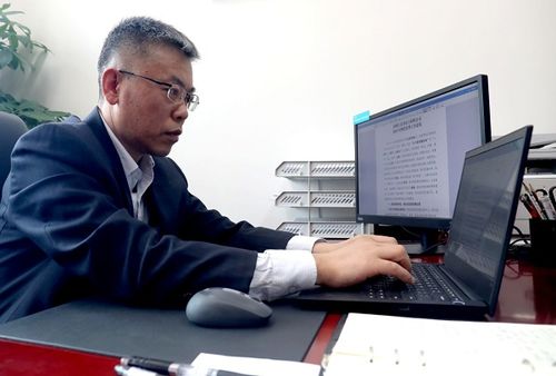 愛琢磨伴他走過 春夏秋冬 記國網(wǎng)江蘇電力工程咨詢公司設(shè)計咨詢中心主任戚緒安